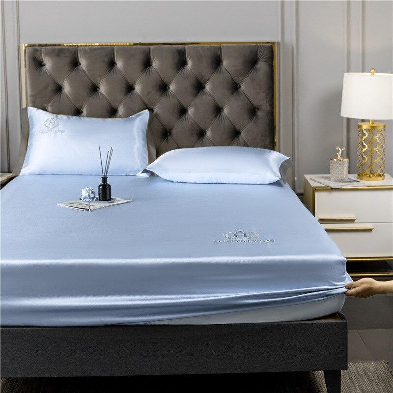 The cold feeling - Ice silk bed sheet 🎁 Summer Promotion - Free pillowcase & 50% OFF 🎁